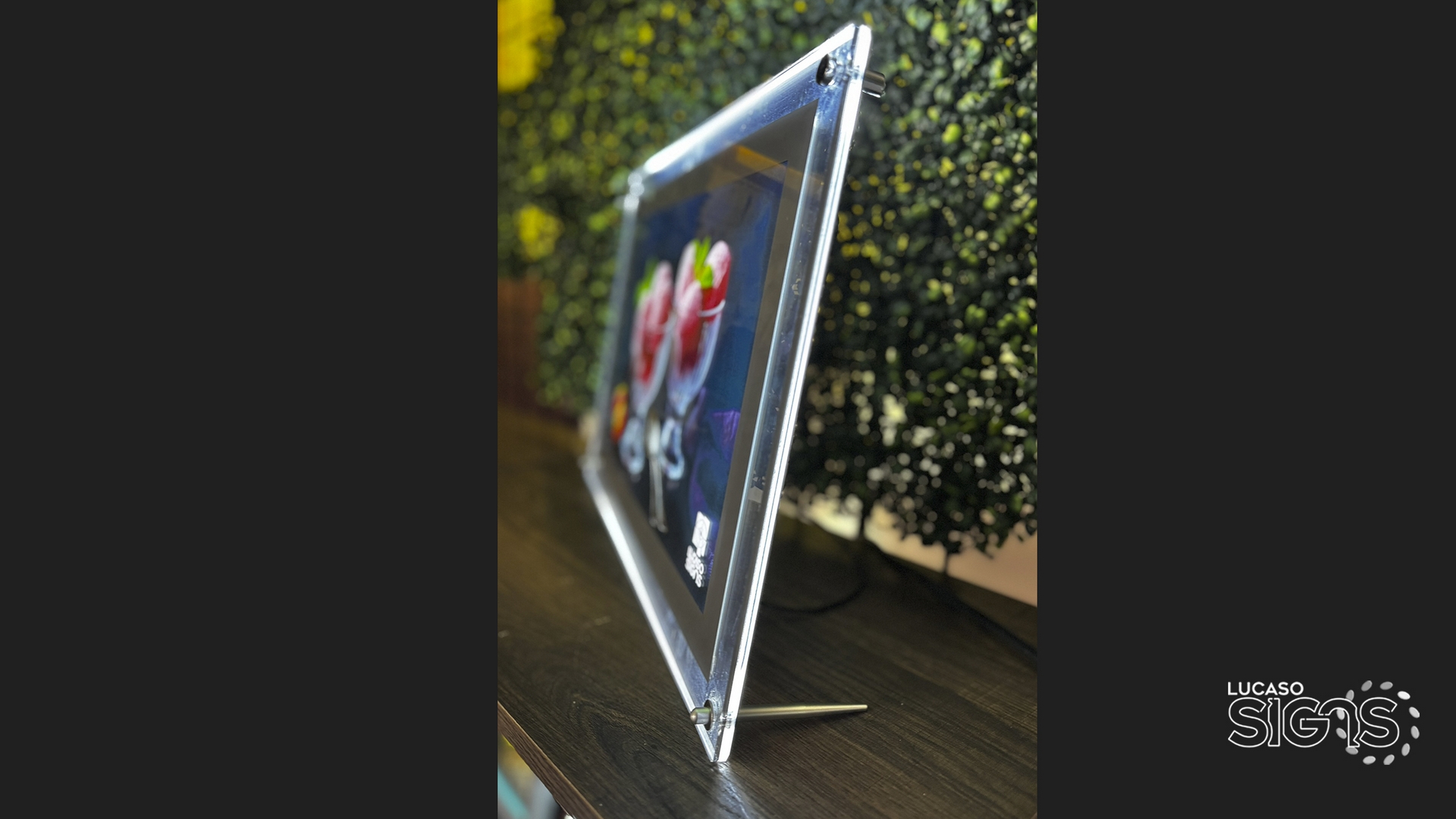 Picture frame ultra thin light box by lucaso signs